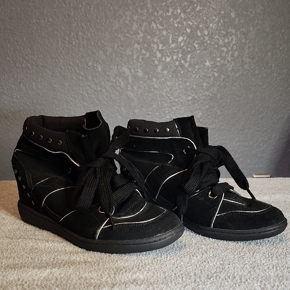 Skechers Women's Black High-Top Sneakers